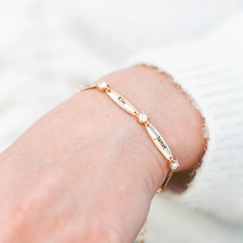 Personalisiertes Armband mit Gravur